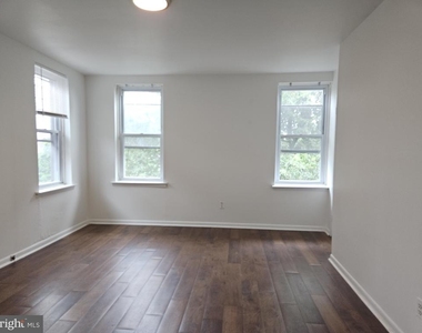 1332 Wagner Avenue - Photo Thumbnail 8
