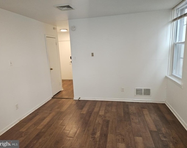 1332 Wagner Avenue - Photo Thumbnail 5