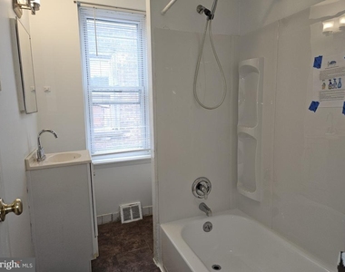 1332 Wagner Avenue - Photo Thumbnail 6