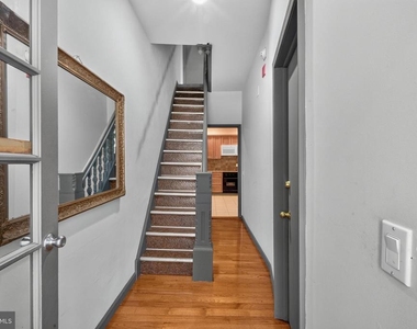 1425 Jackson Street - Photo Thumbnail 10