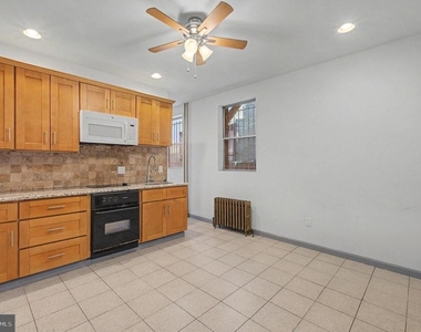 1425 Jackson Street - Photo Thumbnail 11