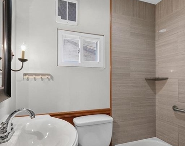 1425 Jackson Street - Photo Thumbnail 17