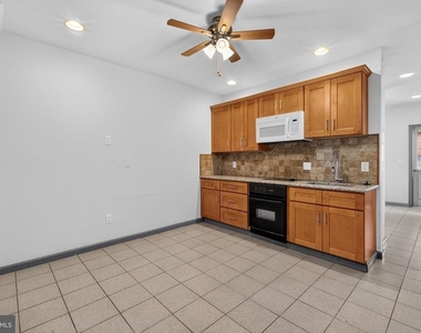 1425 Jackson Street - Photo Thumbnail 12
