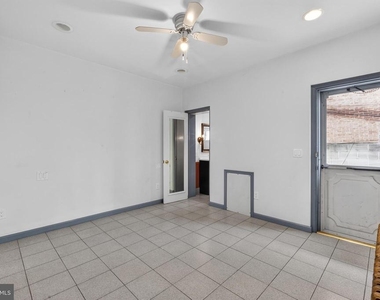 1425 Jackson Street - Photo Thumbnail 4