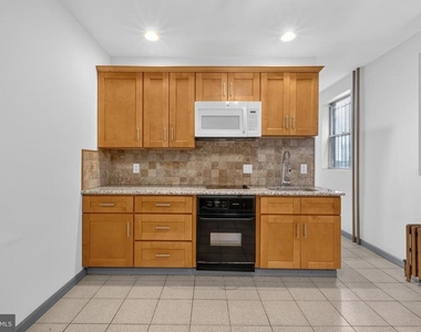 1425 Jackson Street - Photo Thumbnail 13