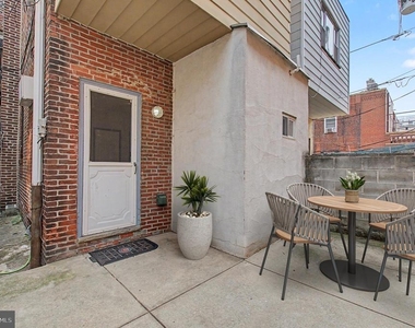 1425 Jackson Street - Photo Thumbnail 2