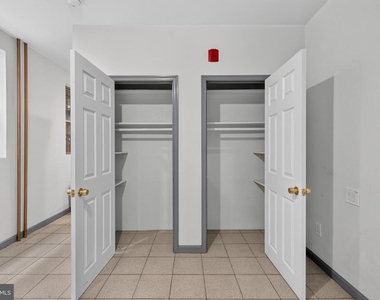 1425 Jackson Street - Photo Thumbnail 16