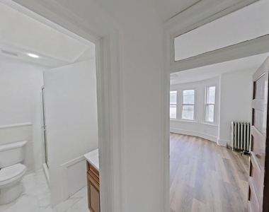 5012 Old York Road - Photo Thumbnail 3