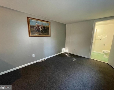 792 S Front Street - Photo Thumbnail 10