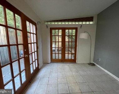 792 S Front Street - Photo Thumbnail 5