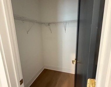 7517 Ridge Avenue - Photo Thumbnail 7