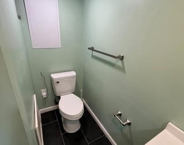8340 Williams Avenue - Photo Thumbnail 11