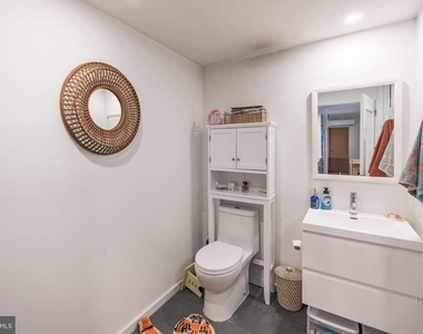 152 W Laurel Street - Photo Thumbnail 6