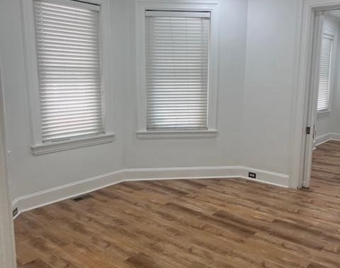 320 Loney Street - Photo Thumbnail 4