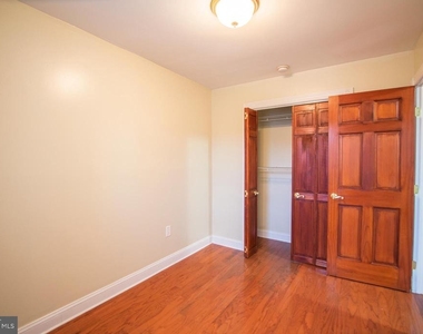 1124 E Passyunk Avenue - Photo Thumbnail 3