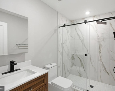 1000 W Girard Avenue - Photo Thumbnail 7