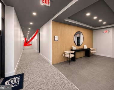 421 Washington Street - Photo Thumbnail 3