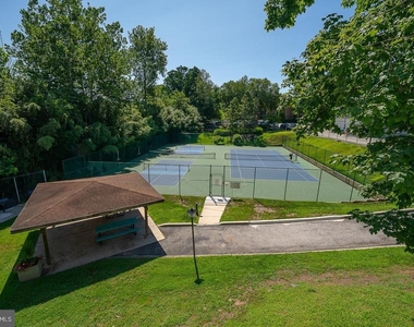 1650 Oakwood Drive - Photo Thumbnail 15