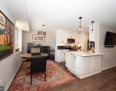 1650 Oakwood Drive - Photo Thumbnail 6