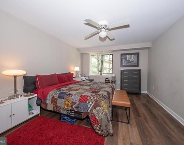 1650 Oakwood Drive - Photo Thumbnail 8
