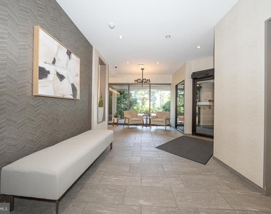 1650 Oakwood Drive - Photo Thumbnail 13