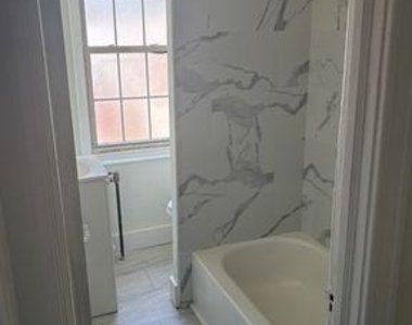 260 N Wycombe Ave - Photo Thumbnail 8