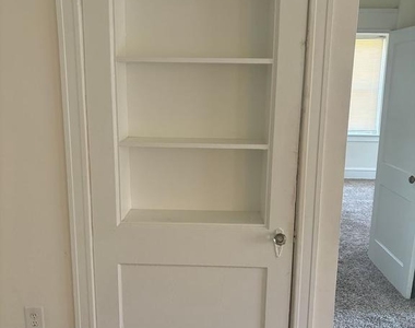 260 N Wycombe Ave - Photo Thumbnail 4