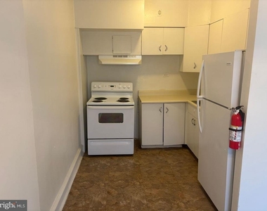 260 N Wycombe Ave - Photo Thumbnail 1