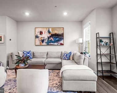 117 W Kenneth Lane - Photo Thumbnail 13