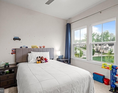 117 W Kenneth Lane - Photo Thumbnail 29