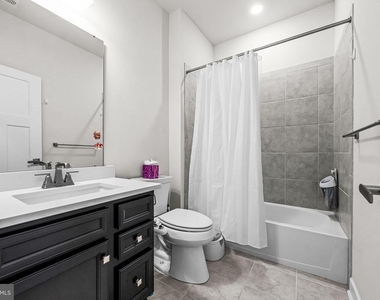 117 W Kenneth Lane - Photo Thumbnail 31