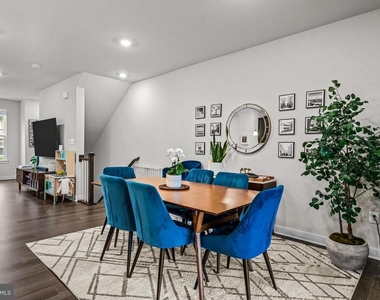 117 W Kenneth Lane - Photo Thumbnail 17