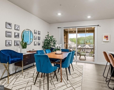 117 W Kenneth Lane - Photo Thumbnail 16