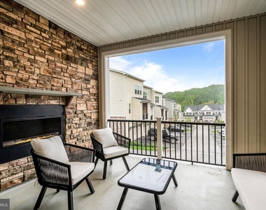 117 W Kenneth Lane - Photo Thumbnail 24