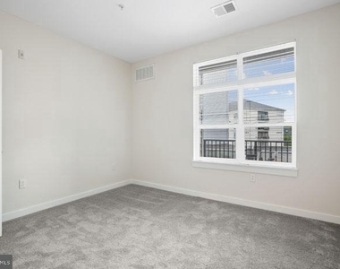 131 Bridge Street - Photo Thumbnail 64