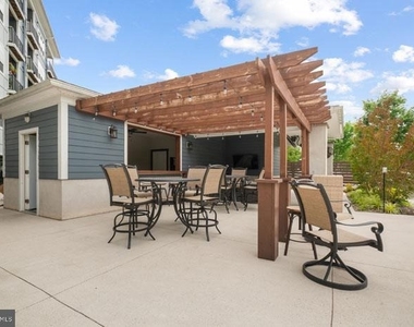 131 Bridge Street - Photo Thumbnail 63