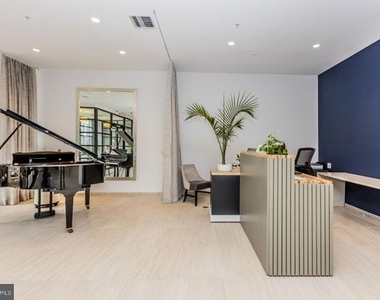 131 Bridge Street - Photo Thumbnail 4