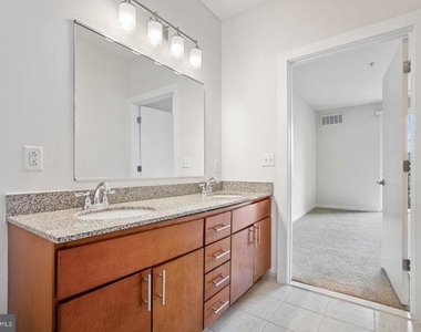 131 Bridge Street - Photo Thumbnail 87