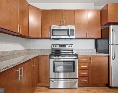 131 Bridge Street - Photo Thumbnail 56