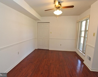 185 Valley Stream Circle - Photo Thumbnail 5
