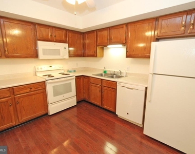 185 Valley Stream Circle - Photo Thumbnail 8