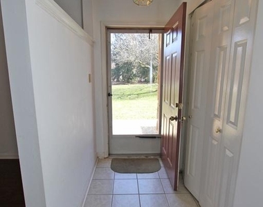 185 Valley Stream Circle - Photo Thumbnail 2