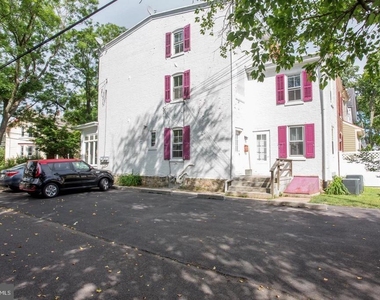 34 S Clinton Street - Photo Thumbnail 3