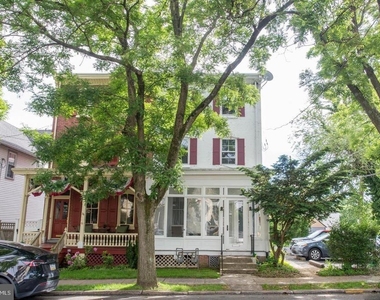 34 S Clinton Street - Photo Thumbnail 14