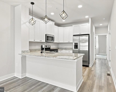 115 King Street - Photo Thumbnail 8