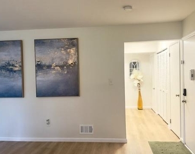 11 Twin Rivers Drive - Photo Thumbnail 5