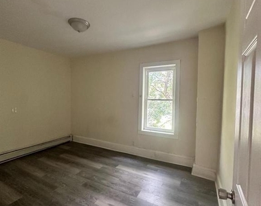 702 Mlk Jr Boulevard - Photo Thumbnail 12