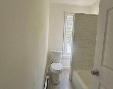 702 Mlk Jr Boulevard - Photo Thumbnail 11