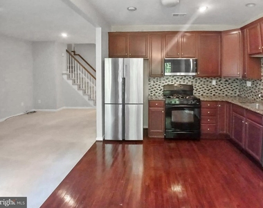 9 Wedgewood Court - Photo Thumbnail 2