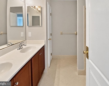 9 Wedgewood Court - Photo Thumbnail 6